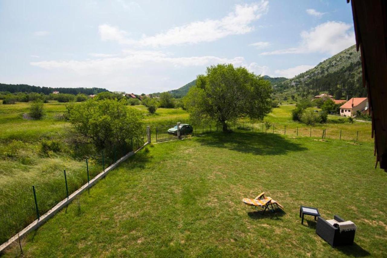 Lovcen Mountain Cottages Njegusi ภายนอก รูปภาพ